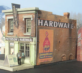 HO Downtown Deco Patterson Hardware - DD1049
