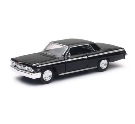 1/25 New-Ray 1962 Chevrolet Impala SS 71843