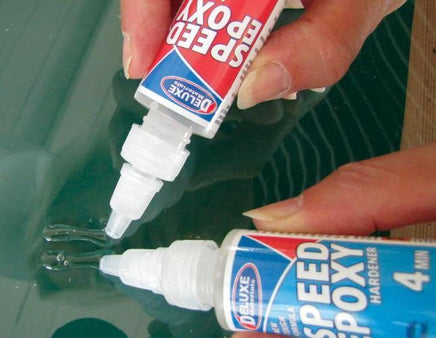 Deluxe Materials Speed Epoxy II Syringe 28g 4 min AD73