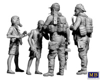 1/35 Master Box Somewhere On Our Planet. Sharing A Smoke 35200
