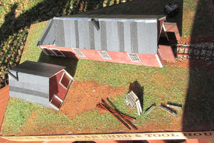 HOn30 Rslaserkits Monson Car Shed and Tool Shed 206