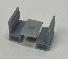 HO Phoenix Precision 4' Booth & Table Set 31641