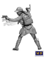 1/35 Master Box Zombieland Series: Kit No. 3 Road to Freedom. Zombie Hunters 35243