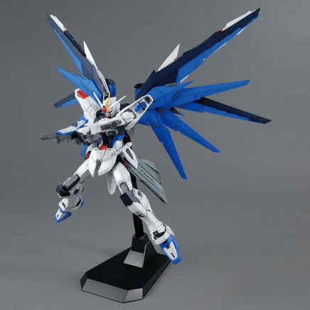 1/100 Bandai ZGMF-X10A Freedom Gundam 2.0 Model Kit 2316367 - MPM Hobbies