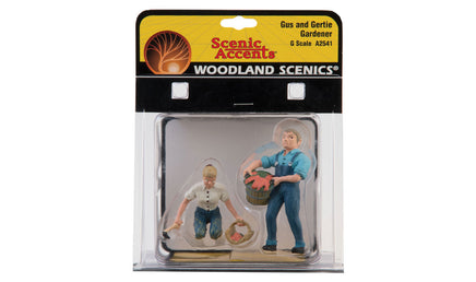G Woodland Scenic Accents Gus & Gertie Gardener A2541