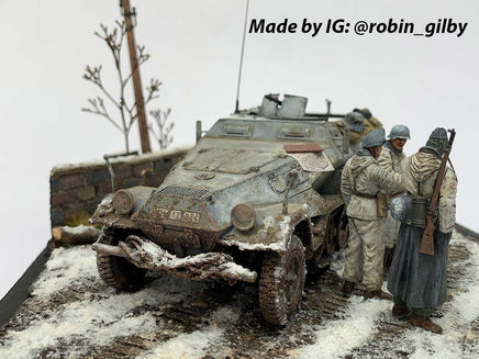 1/35 ICM Sd.Kfz.251/1 Ausf.A WWII German Armoured Personnel Carrier 35101