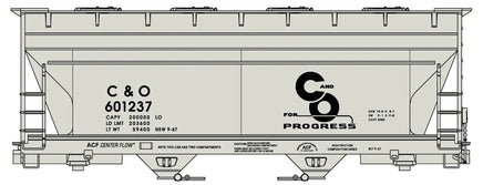 HO Accurail Chesapeake & Ohio (C&O) 2-Bay ACF Covered Hopper 2219