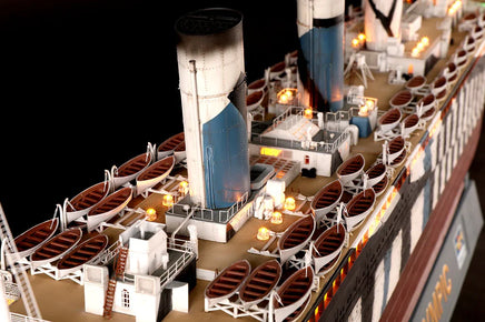 1/200 Trumpeter Olympic & Britannic Light Sets 06655