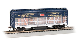 HO Bachmann Track-Cleaning 40' Boxcar - L&N #40550 (Impact Demo Car) 16325