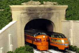 HO Monroe Tunnel Portal Cut Stone Double-Track #111