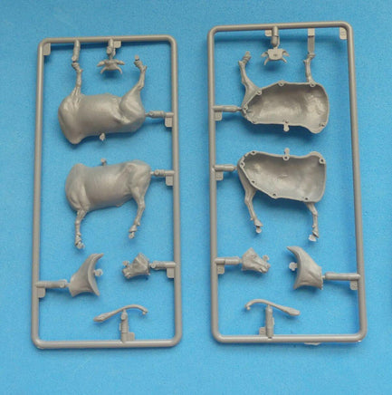 1/35 Gecko Models Vietnamese Farmer Cattle Cart Set 35GM0110