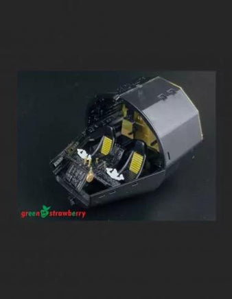 1/72 Green Strawberry YT-1300 Millennium Falcon - cockpi B06518