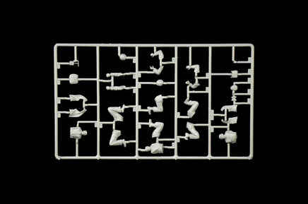 1/35 Italeri Partisans 6556