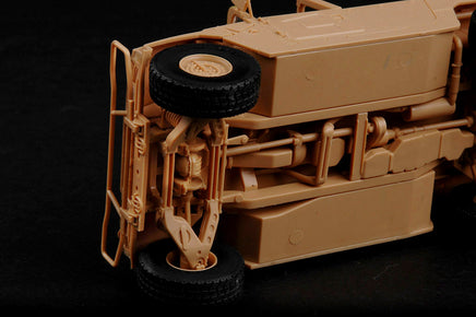 1/35 Hobby Boss Meng Shi 1.5 Ton Military Light Utility Vehicle (Parade Version) 82467