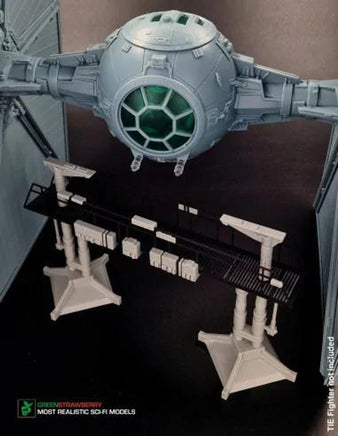 1/32 Green Strawberry Imperial Service Gantry B20524