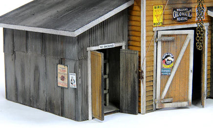 HO Banta Modelworks Crick Hollow Hardware & Miners Supply #2127