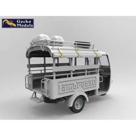 1/35 Gecko Models Saigon Shuttle Motor-Tricycle w/The Driver & Passengers 35GM0111