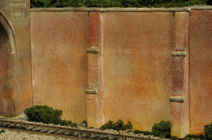 HO Monroe Retaining Walls Matches B&O -Style Brick 2/pkg #153