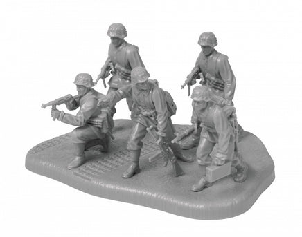 1/72 Zvezda German Panzergrenadiers in Anorak 6270