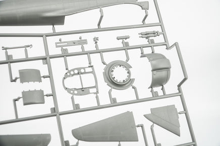 1/35 Border Model A6M2 Zero Fighter w/Interior of the Engine and Weapons BF006