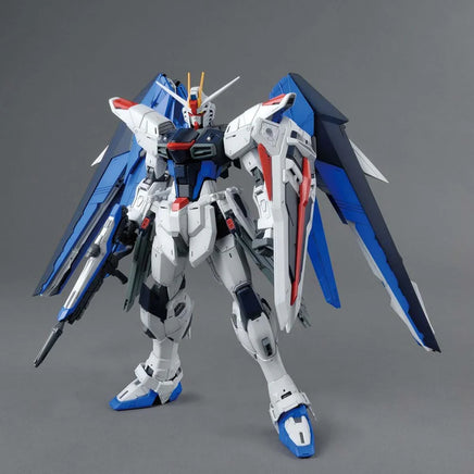 1/100 Bandai ZGMF-X10A Freedom Gundam 2.0 Model Kit 2316367 - MPM Hobbies