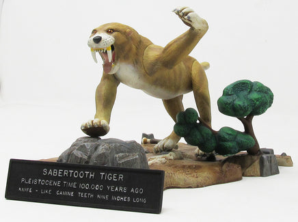 1/13 Atlantis Models Prehistoric Scenes Sabre Tooth Tiger 733