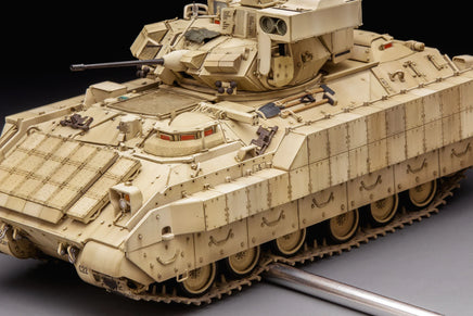 1/35 Meng Models U.S. Cavalry Fighting Vehicle M3A3 Bradley w/Busk III SS006