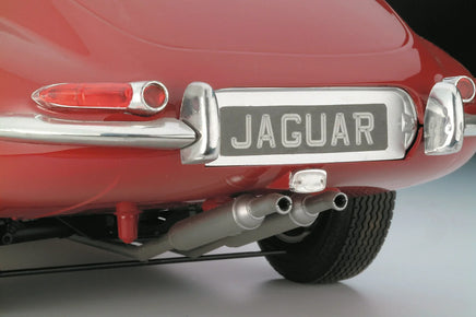 1/8 Revell Germany Jaguar E-Type 07717