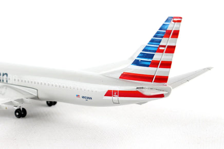 1/300 Daron 737-800 American 5815-2