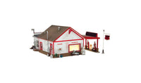 HO Woodland Fill'er Up & Fix'er BR5025