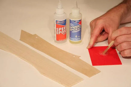 Deluxe Materials Speed Epoxy II Syringe 28g 4 min AD73