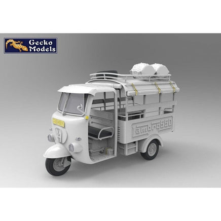1/35 Gecko Models Saigon Shuttle Motor-Tricycle w/The Driver & Passengers 35GM0111