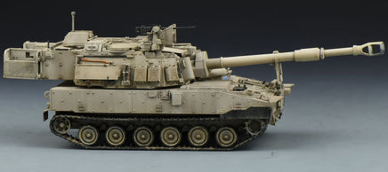 1/72 Fore Hobby M109A7 Paladin Self-Propelled Howitzer 2002