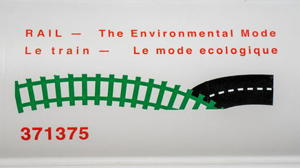 HO Bachmann Canadian 4 Bay Cylindrical Grain Hopper - CN Environmental Mode #317375 - 19132