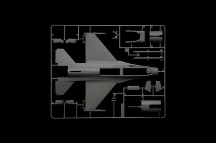 1/48 Italeri F-16C Fighting Falcon - War Thunder 35105 - MPM Hobbies