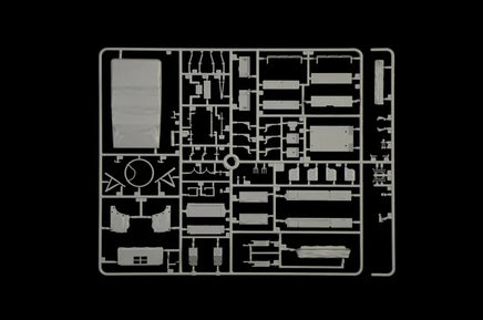 1/35 Italeri Sd. Kfz. 10 Demag D7 with 7.5cm leIG 18 and Crew 6595