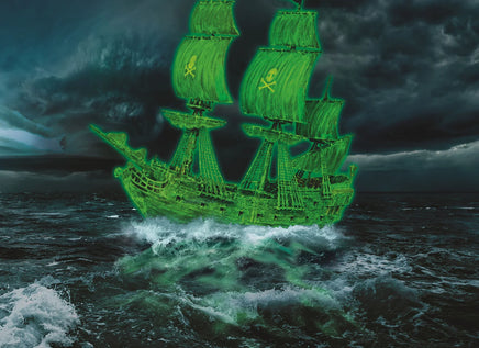 1/150 Revell Germany Ghost Ship (Easy-Click) with "Night Color" 05435