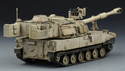 1/72 Fore Hobby M109A7 Paladin Self-Propelled Howitzer 2002