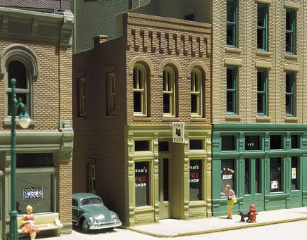 HO DPM Pam's Pet Shop 20200