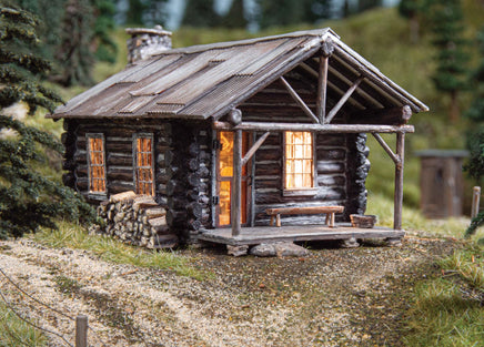 HO Woodland Cozy Cabin BR5071