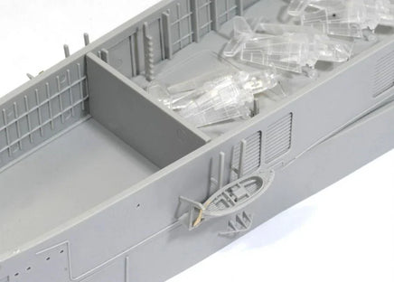 1/350 Dragon Model USS Independence CVL-22 1024