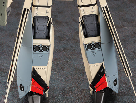 1/72 Hasegawa Macross Plus YF-19 Battroid 65733