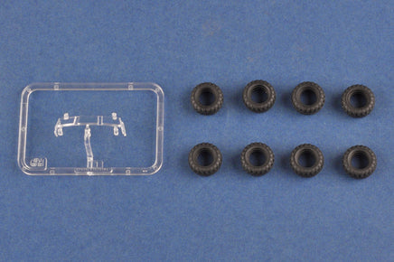 1/72 Hobby Boss Soviet 9K714 OKA (SS-23 Spider) 82926