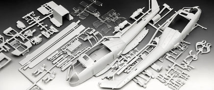 1/32 Revell Germany Bell UH-1D "Goodbye Huey" 03867