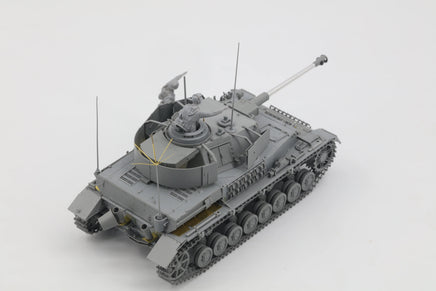 1/35 Border Model Pz.Beob.Wg. IV Ausf. J w/Commander&Infantry BT006