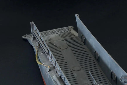 1/35 Italeri LCM 3 Landing Craft Mechanized 6755