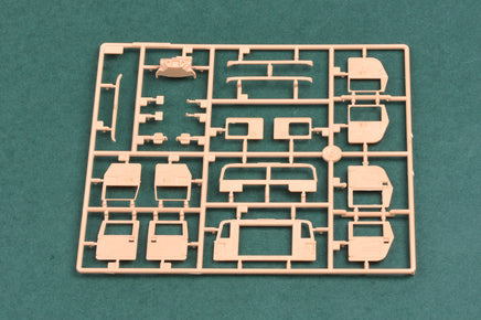 1/35 Hobby Boss Meng Shi 1.5 Ton Military Light Utility Vehicle (Hard Top Version A) 82468