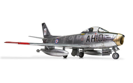 1/48 Airfix F-86 Sabre Fighter Plastic Model Kit A08110