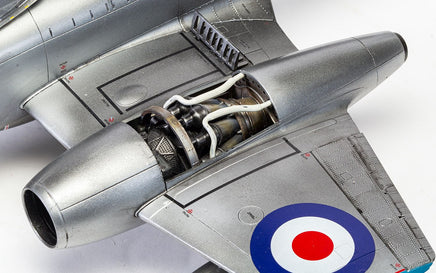 1/48 Airfix Gloster Meteor F.8 A09182A