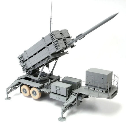 1/35 Dragon Model MIM-104F Patriot Surface-to-Air Missile (SAM) 3563